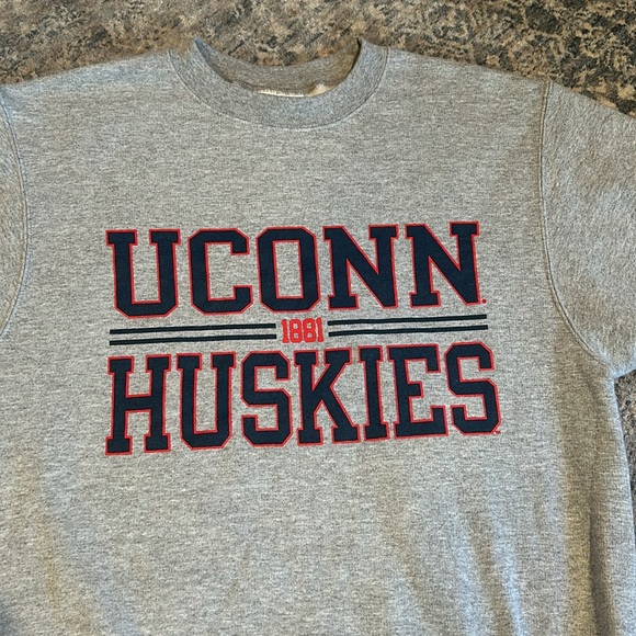 Uconn Huskies Crewneck - Picture 2 of 4